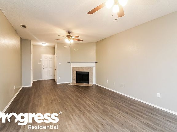 3rd image of 1629 Whispering Cove Trl