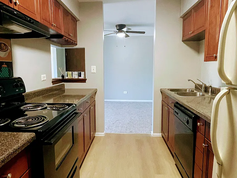 1440 Stonebridge Cir #J12 — Photo 9