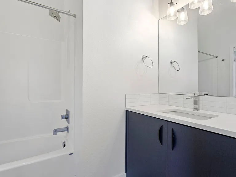 4808 SE Franklin St — Photo 14
