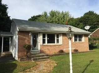 31 Brooklawn Dr, Meriden, CT 06450