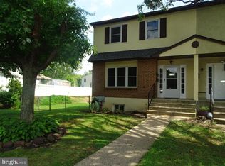 2188 Lisa Dr APT A, Warrington, PA 18976
