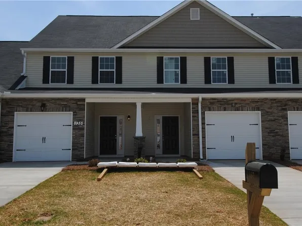 135 Penry Ln, Clemmons, NC 27012