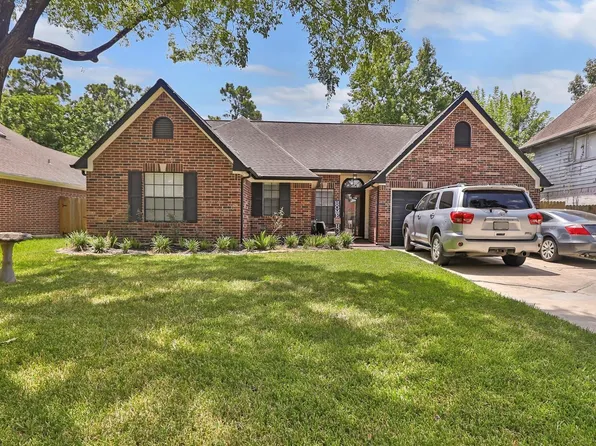 8626 Summit Pines Dr, Humble, TX 77346