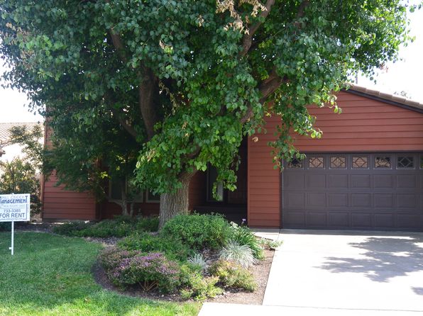 1933 S Royal Oaks Dr