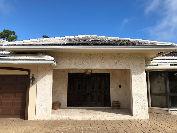 3rd image of 4567 S Lake Dr