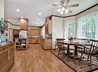 10345 S Harris Rd, Fayetteville, AR 72701