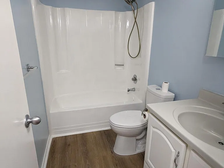 4120 Thalia Station Cir — Photo 9