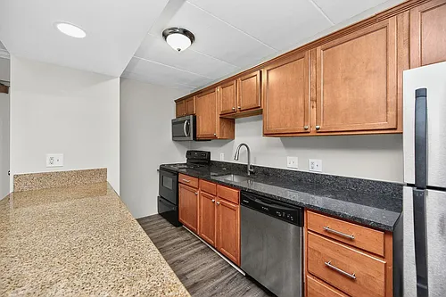 3305 Jefferson Ave #6 Photo 1