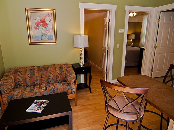 5th image of 439 Lori Ln