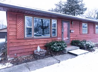 1804 Hiawatha Trl, Round Lake Heights, IL 60073