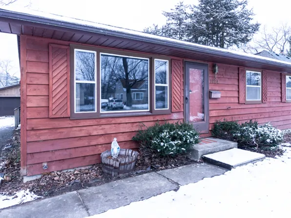 1804 Hiawatha Trl, Round Lake Heights, IL 60073