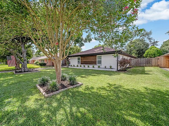 4th image of 4814 Briarbend Dr