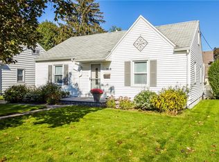 368 Falstaff Rd, Irondequoit, NY 14609