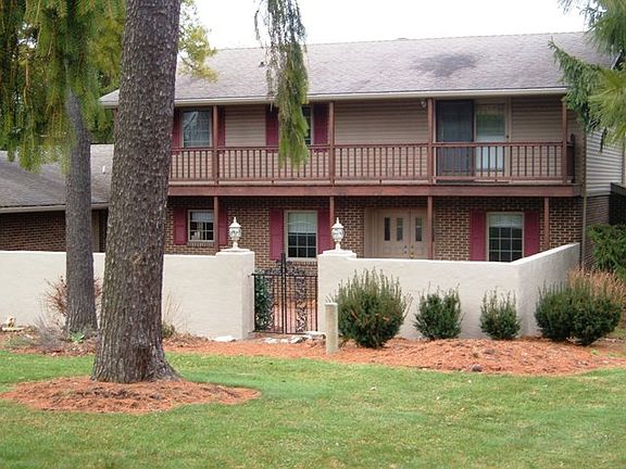 2nd image of 21210 Wintergreen Dr