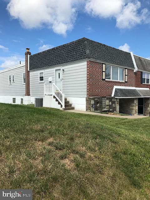 2nd image of 414 Waring St