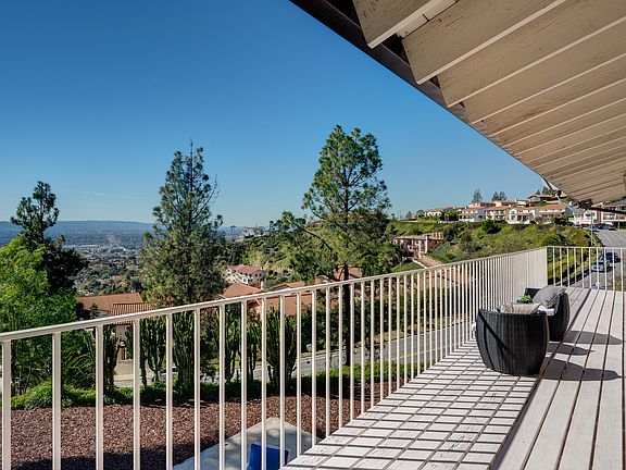5th image of 1310 E Tujunga Ave
