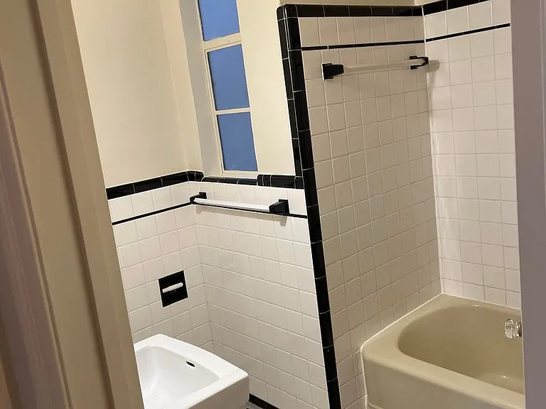 Ramsey Apartments — Photo 9