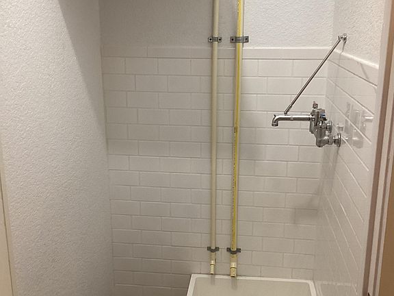 Mop sink