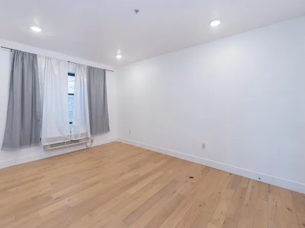 7505 Park Avenue image 8 of 11