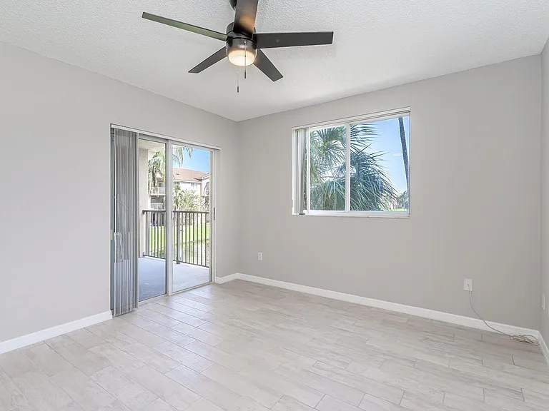 2600 S University Dr #208 — Photo 11