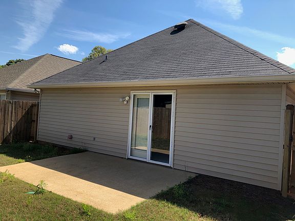 2nd image of 3705 Holland Ct