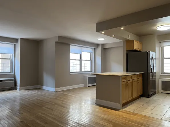 80 North Moore Street image 1 of 5