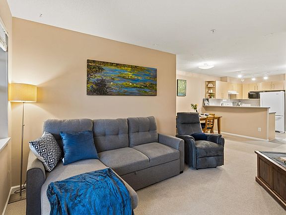 3rd image of 7330 Salisbury Ave #301