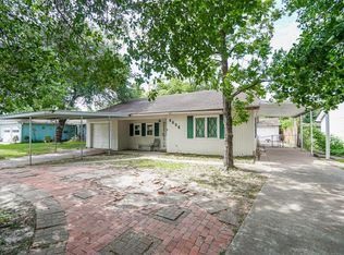 8606 Kempwood Dr, Houston, TX 77080