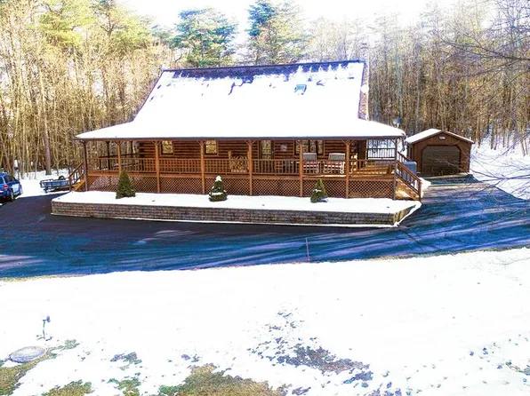 9375 Sugar Grove Rd, Huntingdon, PA 16652