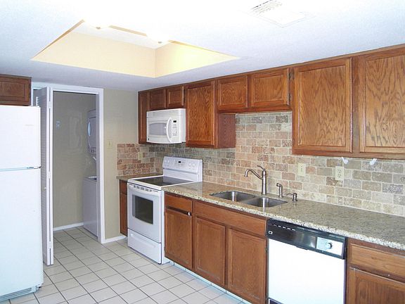5th image of 14777 Wunderlich Dr APT 2015