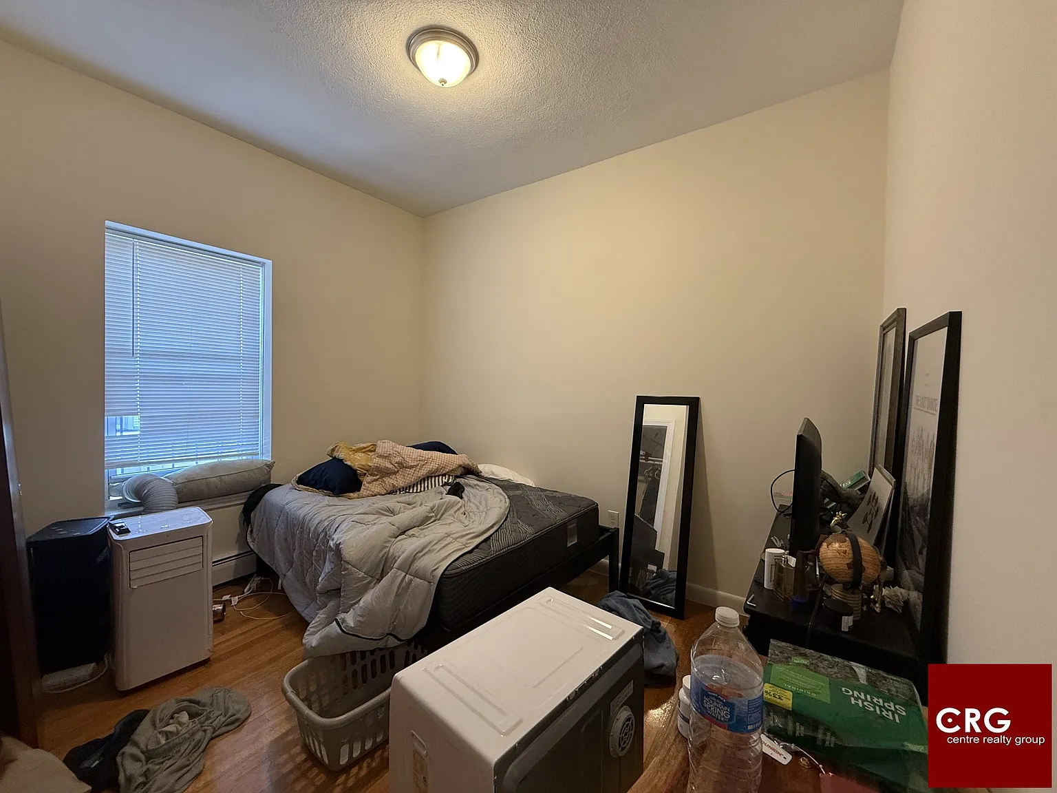 2 bed, 1.0 bath, $2,800 — Photo 4