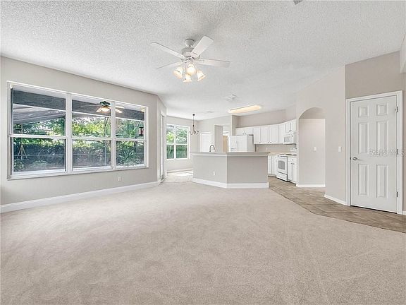 3rd image of 2431 Cliffdale St