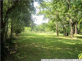 4th image of 2243 N Magnolia Dr