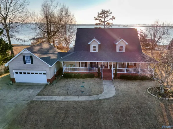 3470 River Pointe Dr, Cedar Bluff, AL 35959