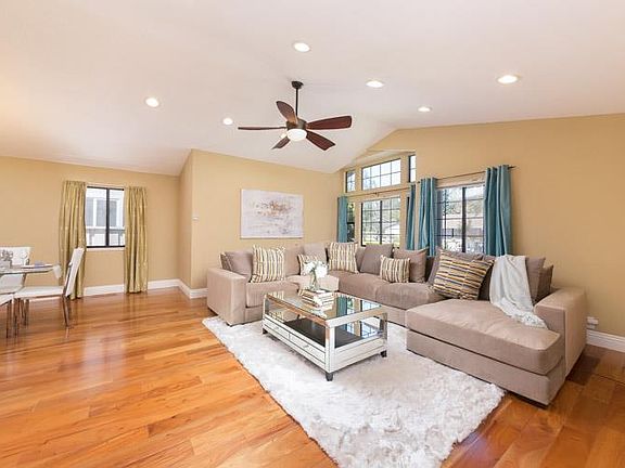 5th image of 932 Portswood Cir