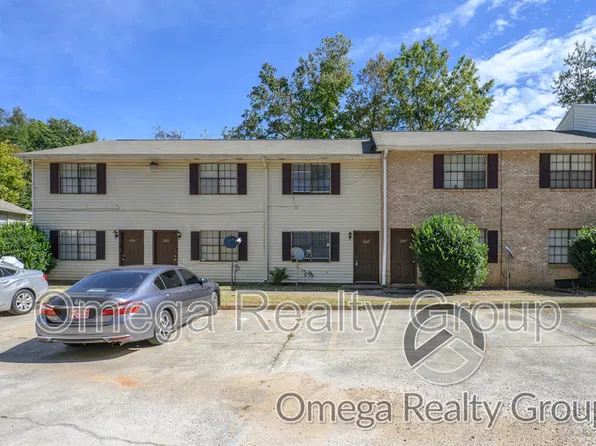 2105 Whetstone Ct, Birmingham, AL 35215