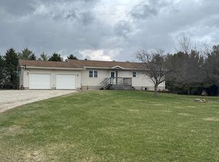 2088 County Road W14, Ridgeway, IA 52165