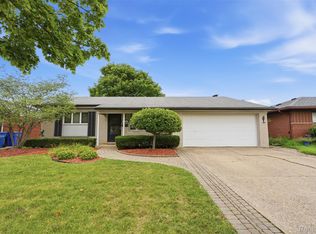 4427 Burssens Dr, Warren, MI 48092