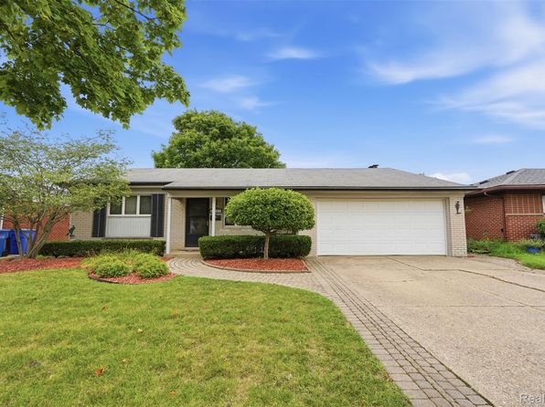 4427 Burssens Dr
