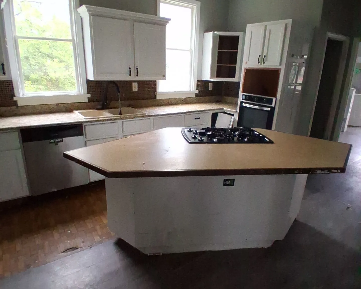 3 bed, 1400 sqft, $795 — Photo 4
