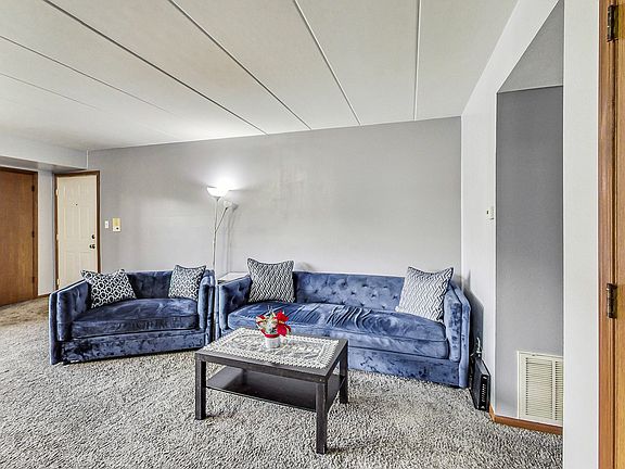 5th image of 8205 Millstone Dr #8-2C