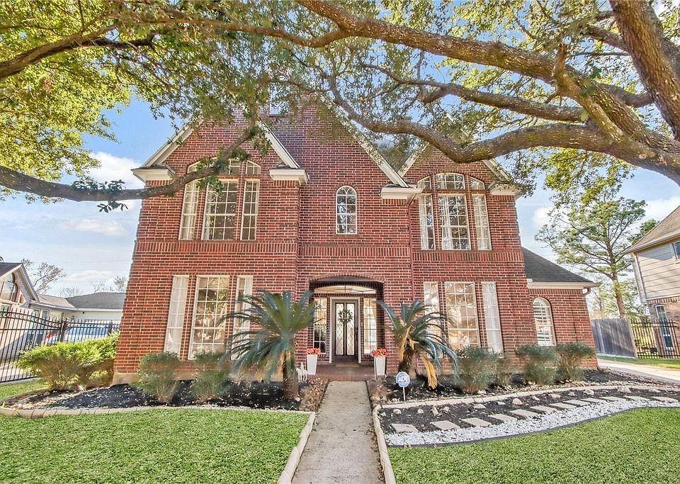 1st image of 8411 Rockford Hall Dr