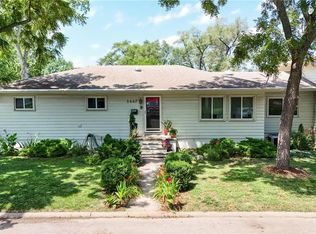 1447 Summit St, Lawrence, KS 66044