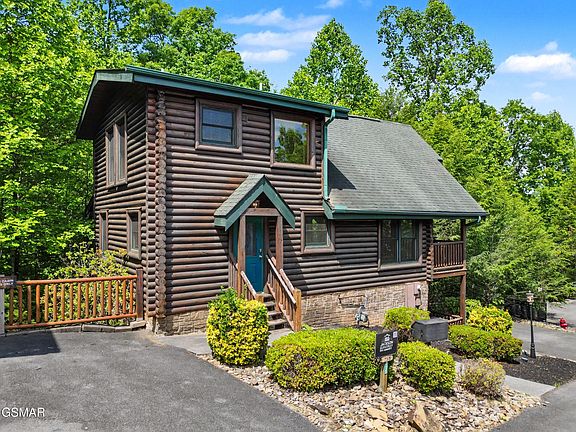 2nd image of 755 Glory Ridge Way