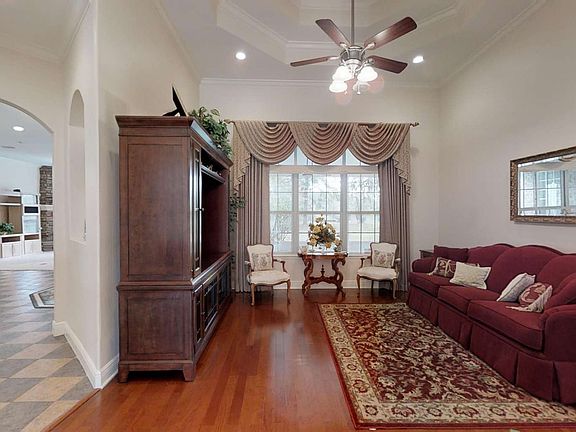 4th image of 3968 NW Colonial Gln