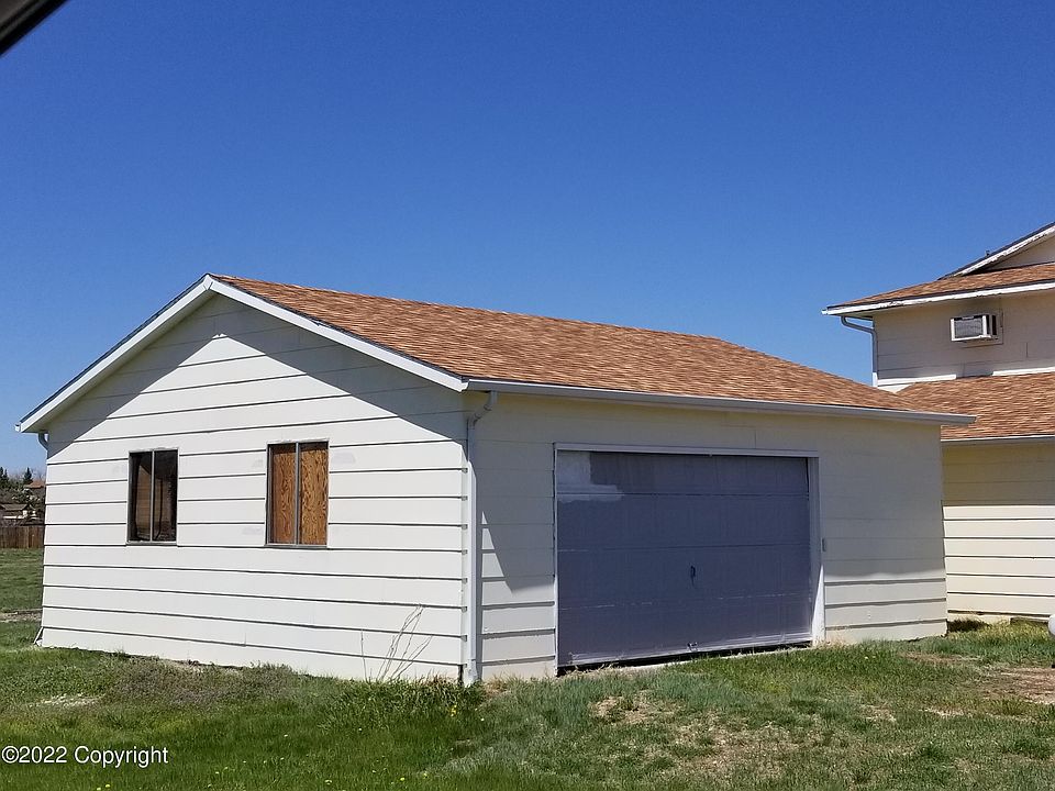 2nd image of 8390 Ptarmigan Ave