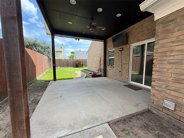 18142 Glenledi Dr — Photo 40