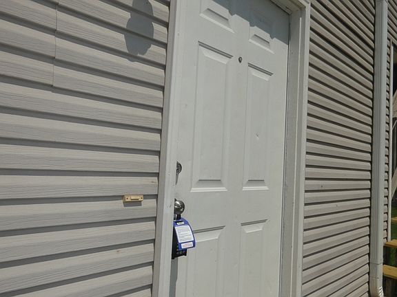 2nd image of 275 Hazel Ct