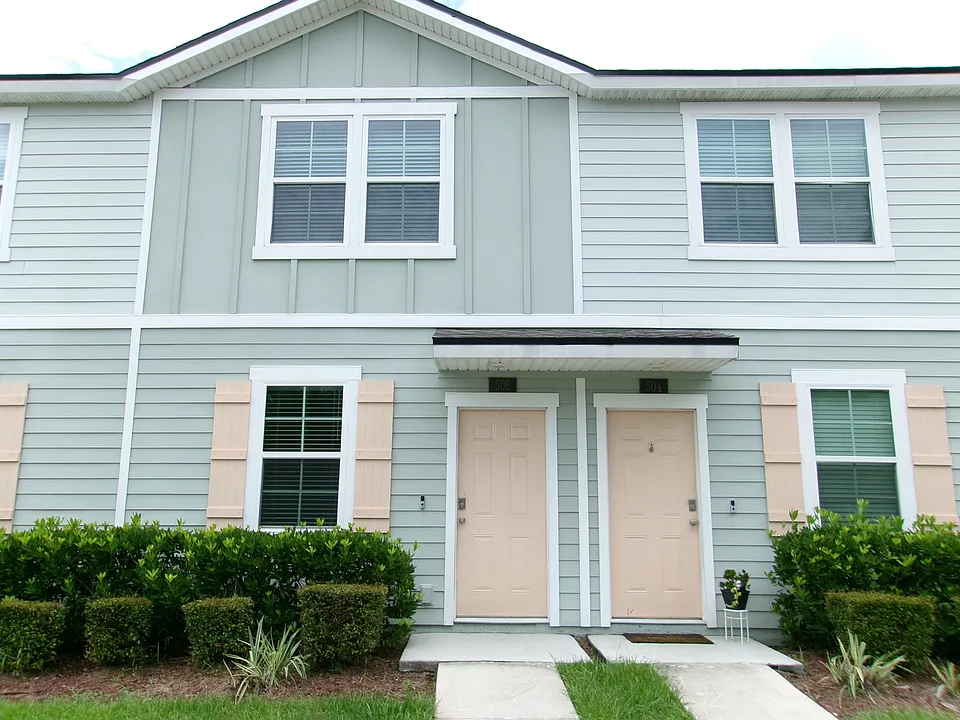 508 Running Woods St #1