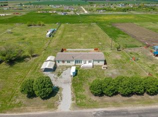 1727 Maier Rd, Pilot Point, TX 76258